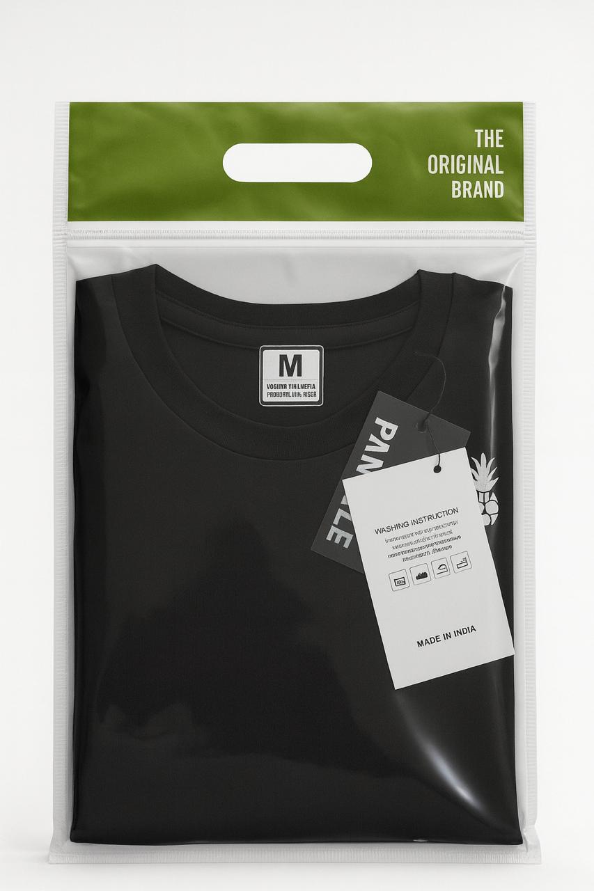 green handle cut polybag with t-shirt inside 250 pcs pack by paras packing for garment
